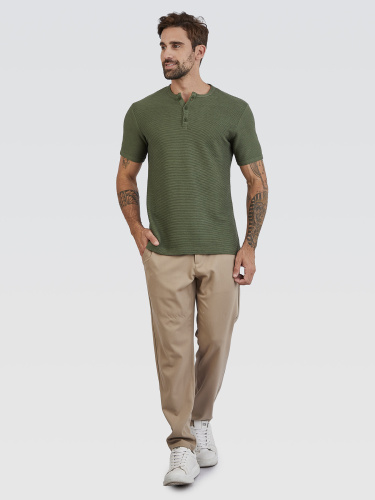 Camiseta Henley Horizonte Verde Textura